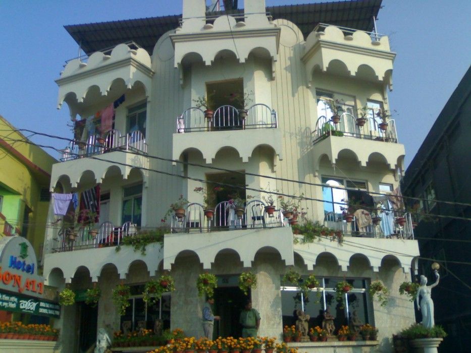 Sonali Hotel